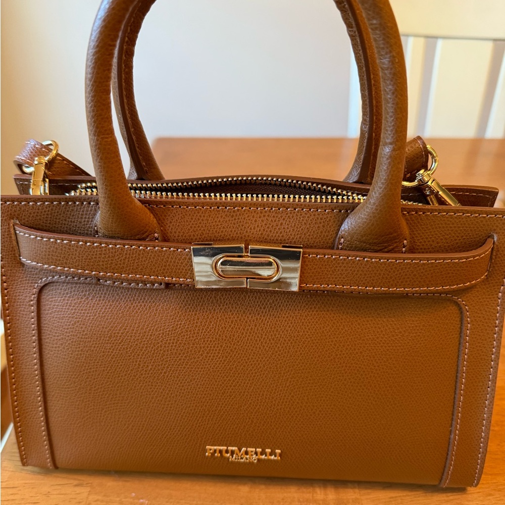 Piumelli Milano purse.